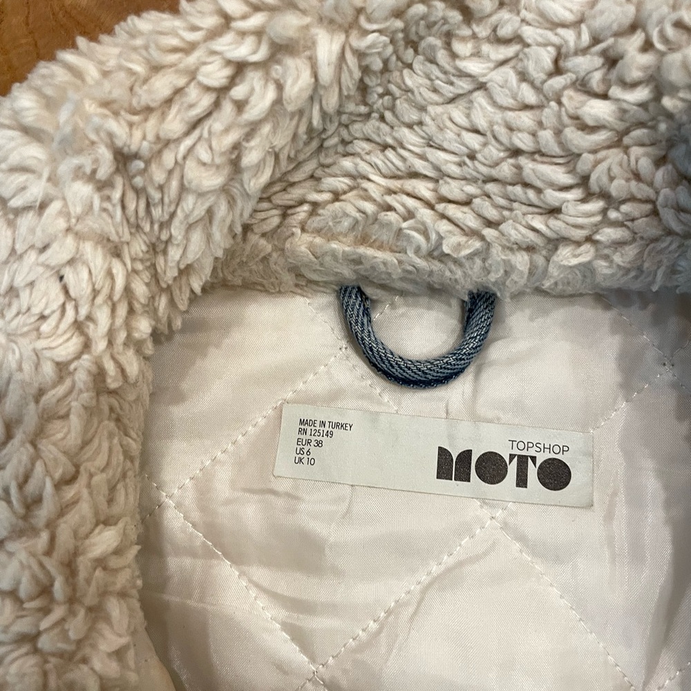 Shearling jean jacket - Picture 5 of 5